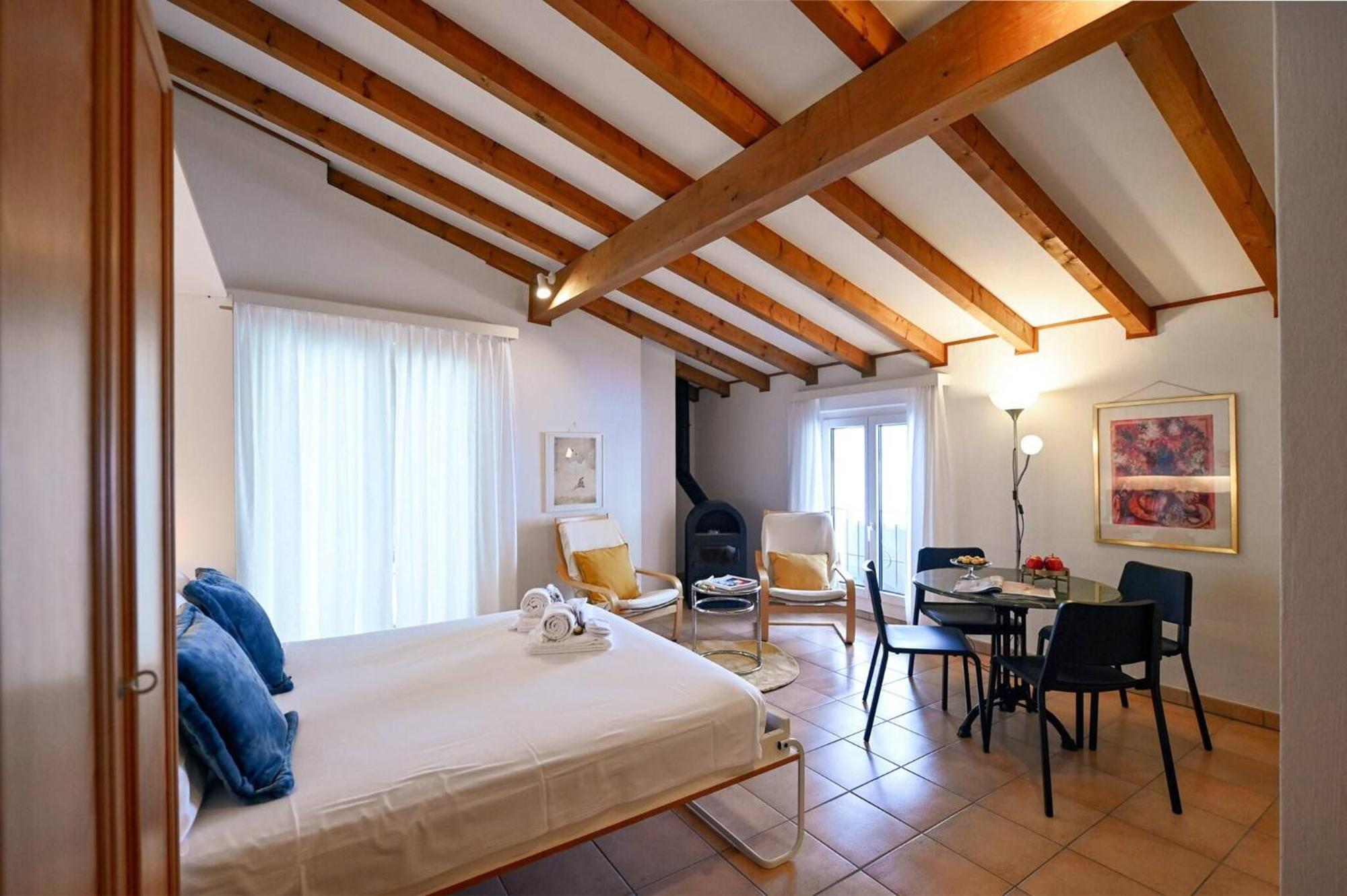Apartment Ruga House In 7 *